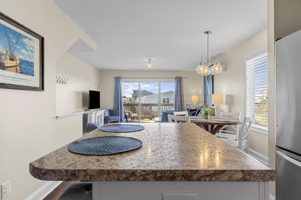 Condo, 2 Bedrooms | Interior