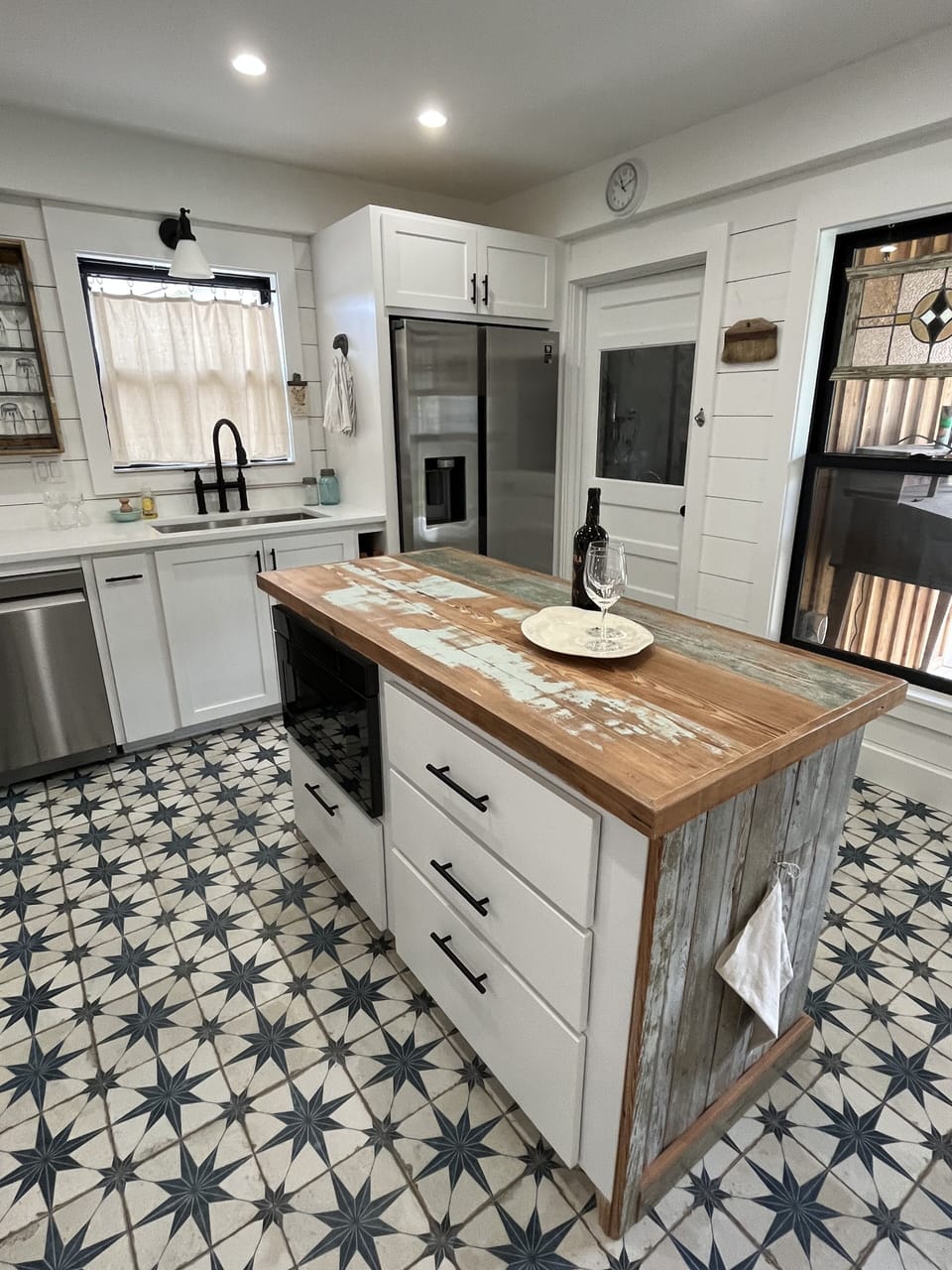 Lots of details nods to the old .