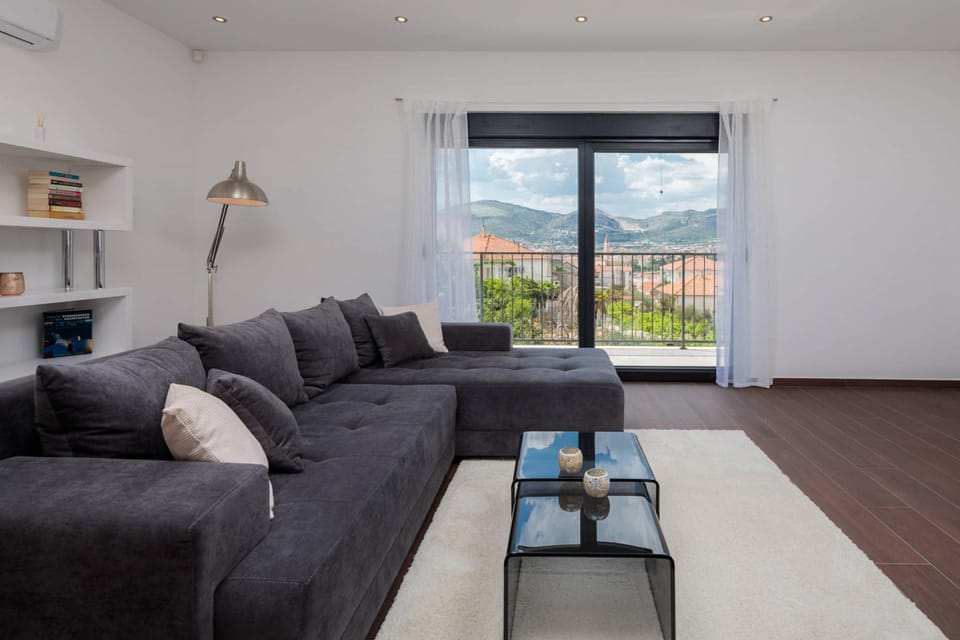 House, Smoking | 4 bedrooms