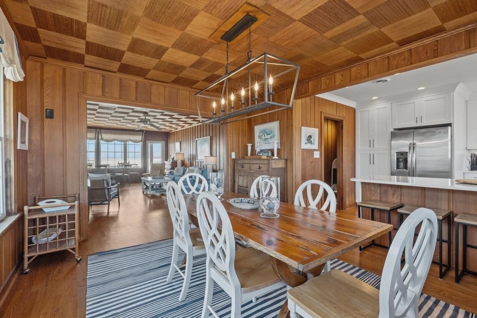 House, 5 Bedrooms | Dining