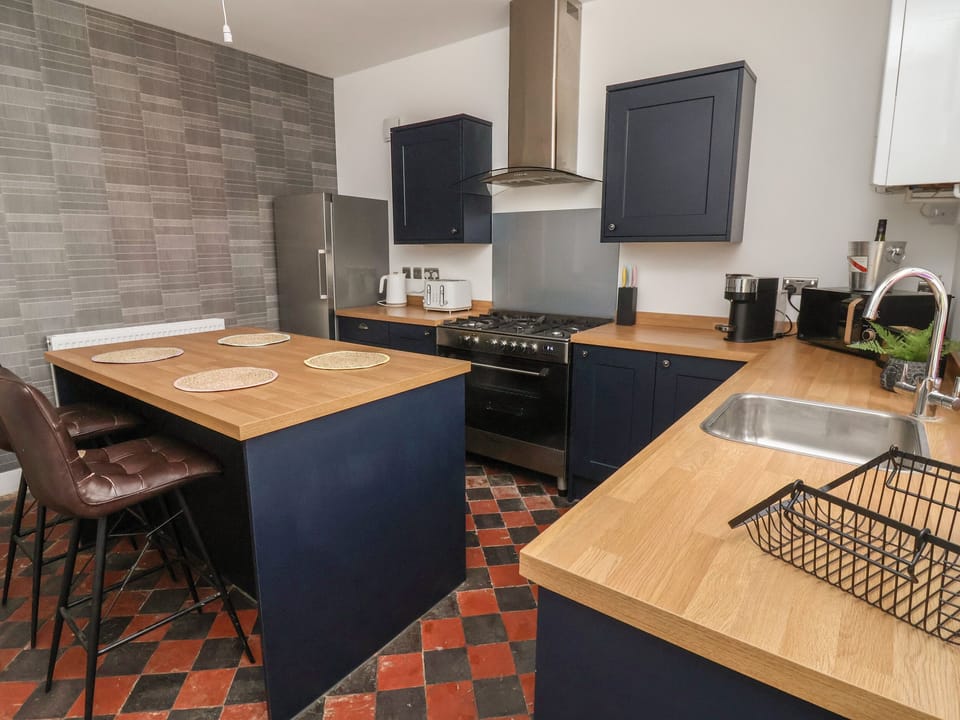Fridge, dishwasher, electric kettle, toaster