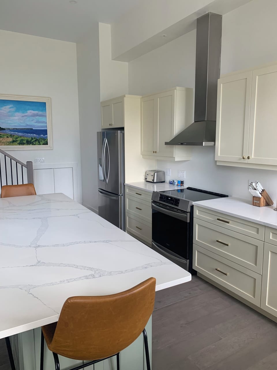 Well equipped kitchen with large island