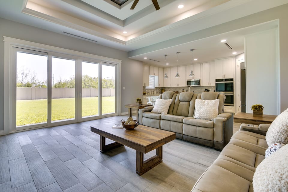 Living Room | 75" Smart TV | Central A/C