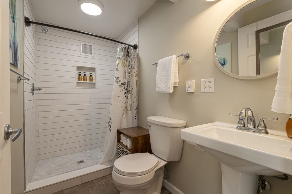 Newly renovated bathroom 