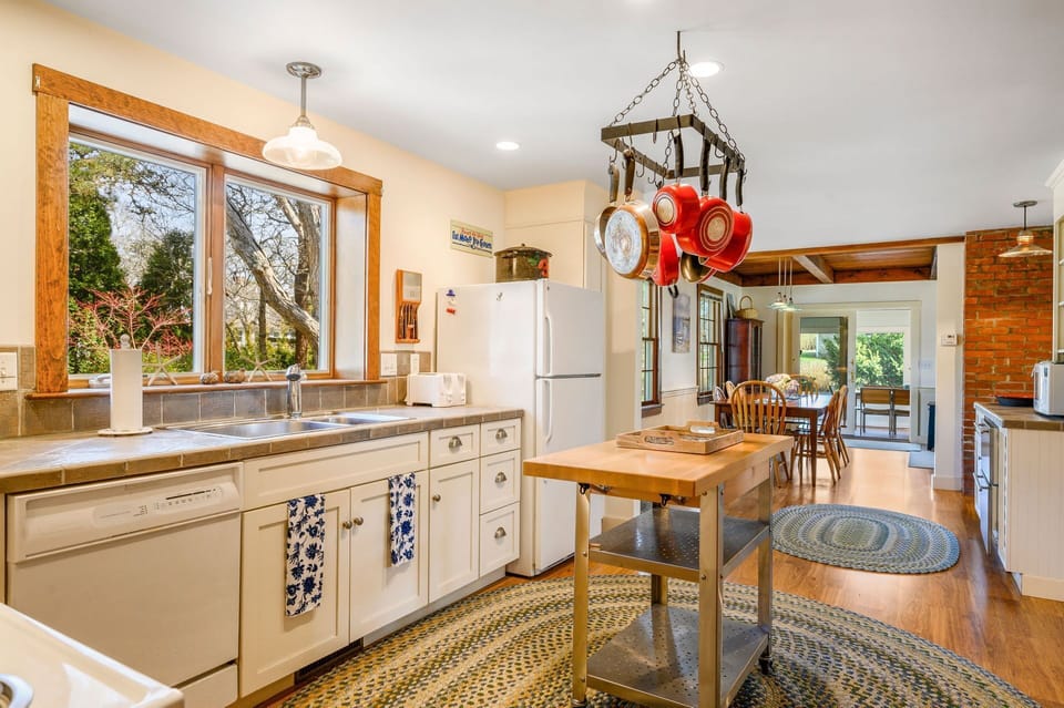 Washing dishes won't be a chore with the views from this window - 18 Beach Road West Harwich - Cape Cod - Beach Plum Cottage - NEVR