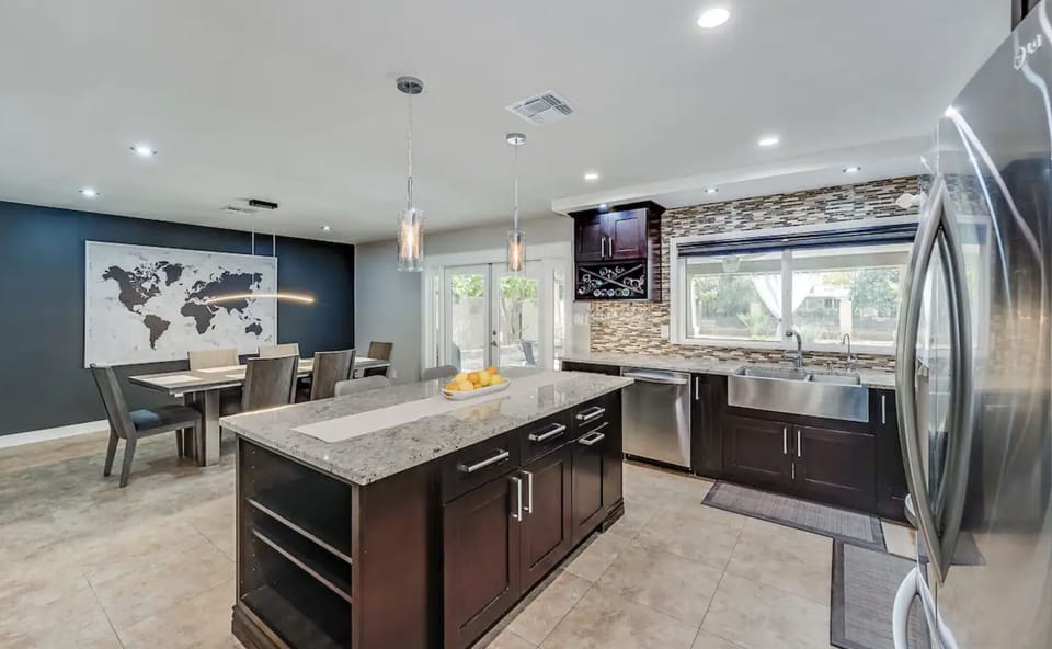 Come enjoy this fully stocked kitchen. It's perfect for entertaining!