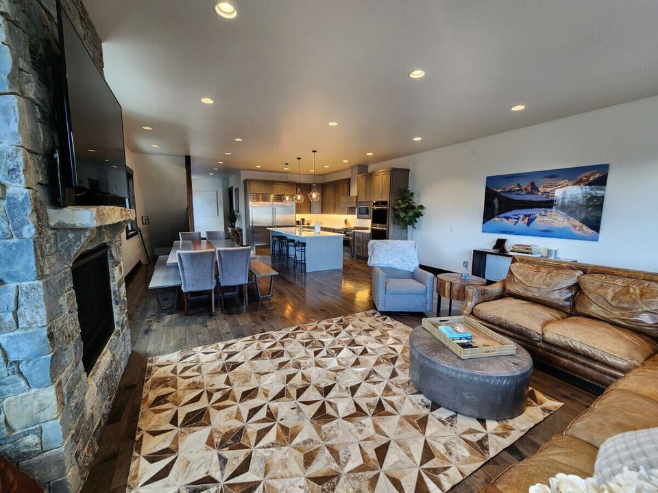 Oversized Living / Dining Room