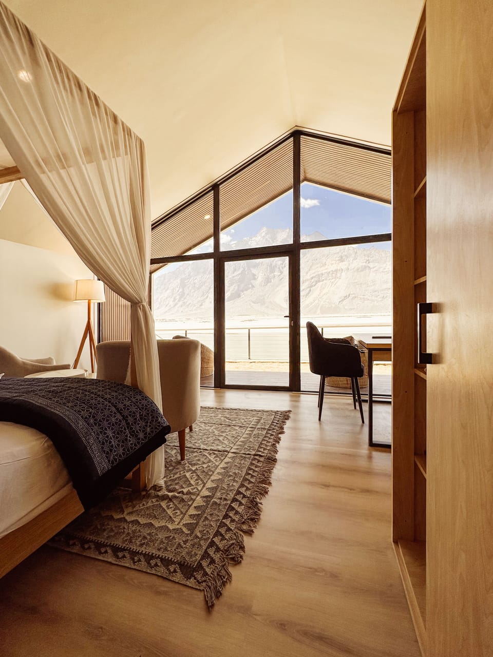 Honeymoon Villa | Premium bedding, in-room safe, desk, blackout drapes