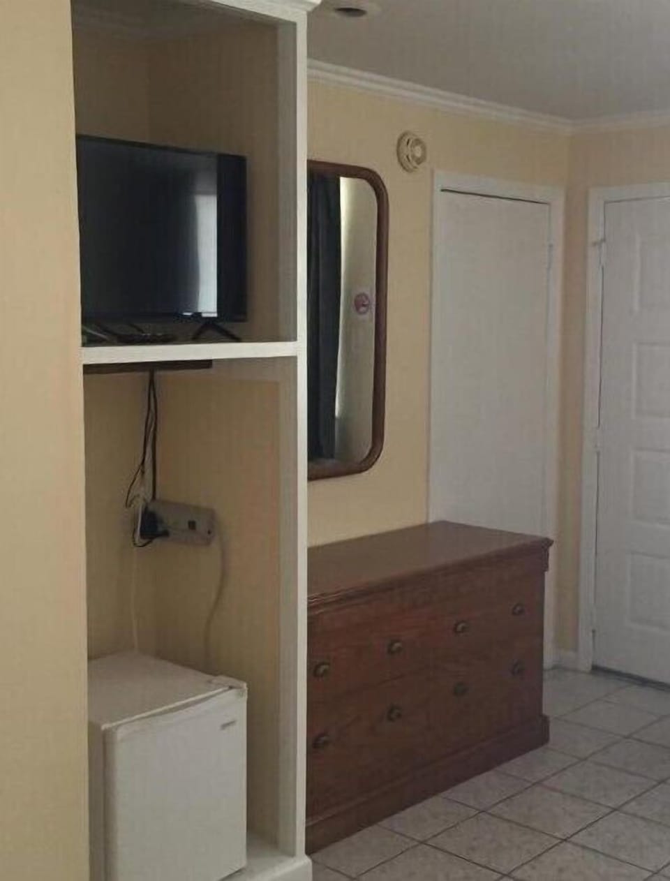 Room, 2 Double Beds, Non Smoking | Laptop workspace, bed sheets