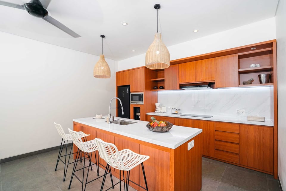 Basic Villa, Multiple Beds | Private kitchen | Fridge, microwave, stovetop, cookware/dishes/utensils