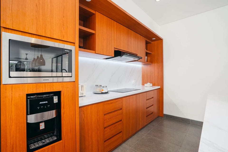 Basic Villa, Multiple Beds | Private kitchen | Fridge, microwave, stovetop, cookware/dishes/utensils