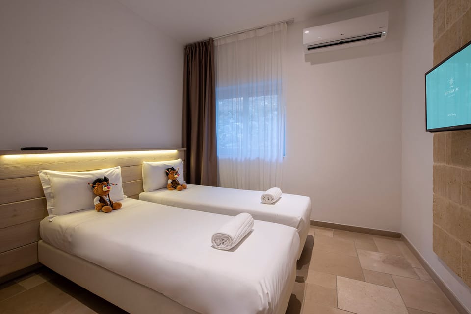 Deluxe Chalet, 2 Bedrooms, Terrace, Garden View