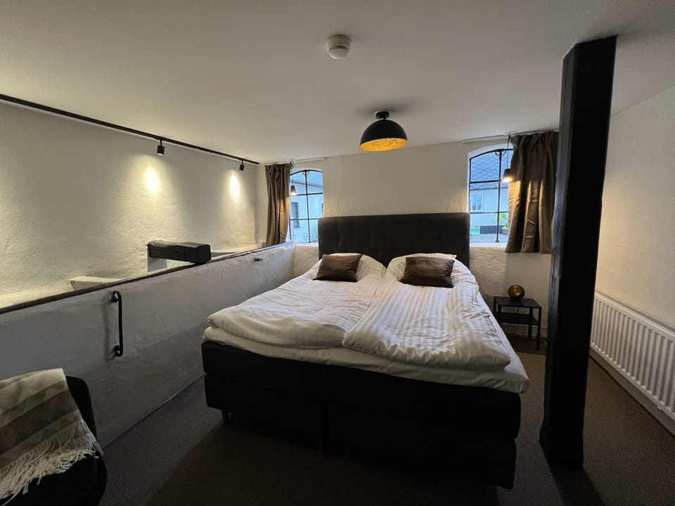 Deluxe Double Room | Soundproofing, free WiFi, bed sheets