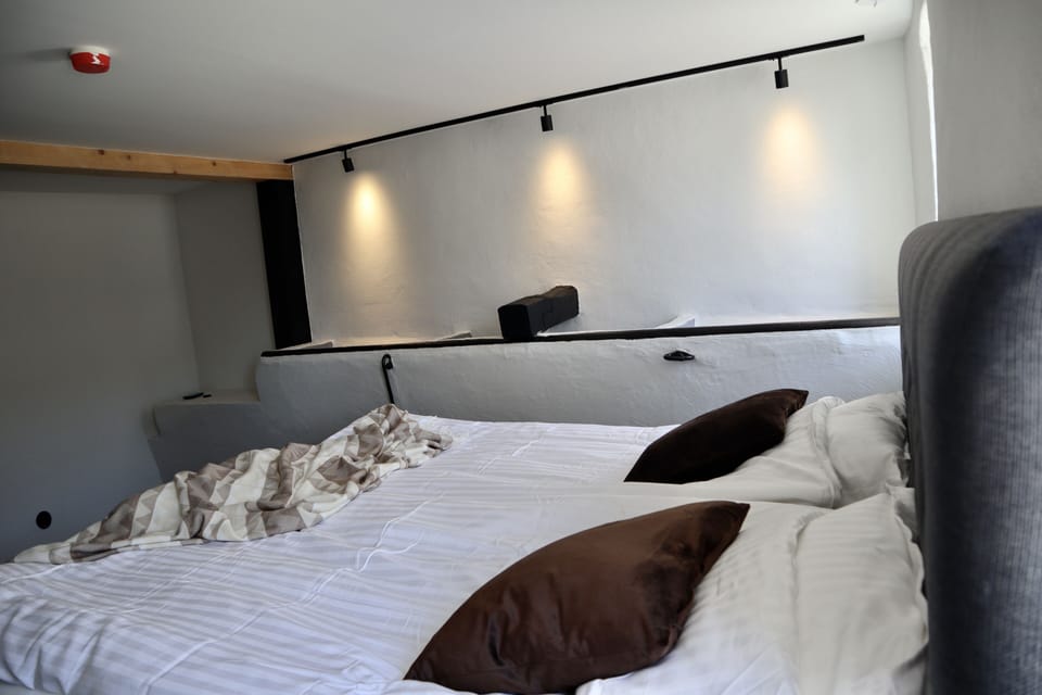 Deluxe Double Room | Soundproofing, free WiFi, bed sheets
