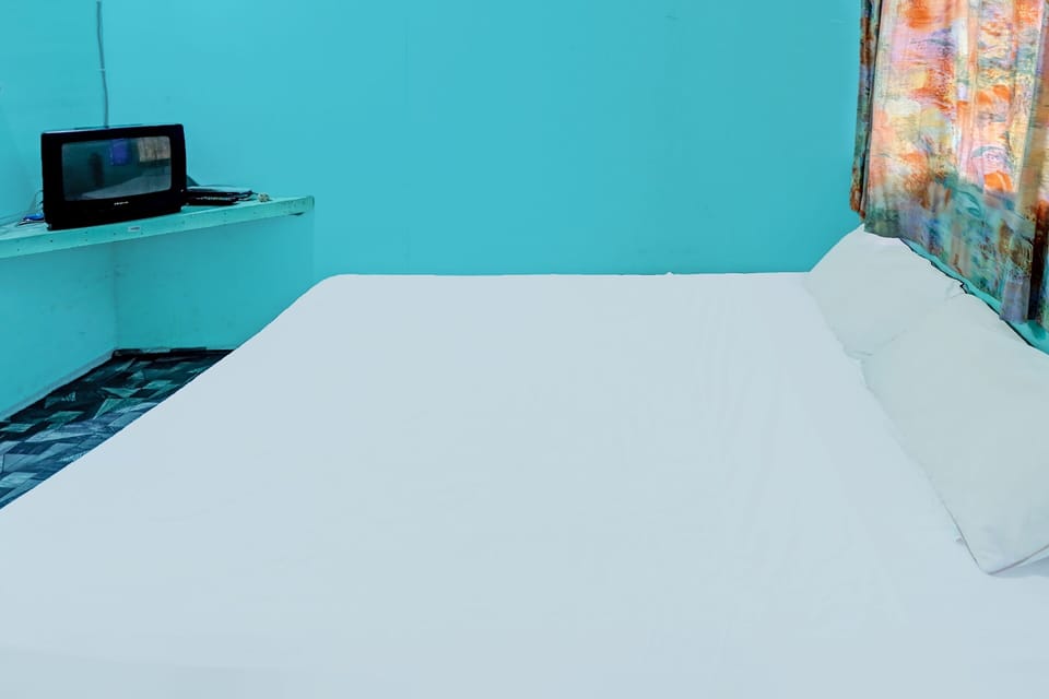 Economy Double Room | WiFi (free), bed sheets