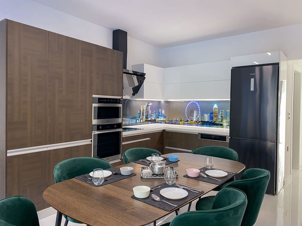 Dining Room, Kitchen