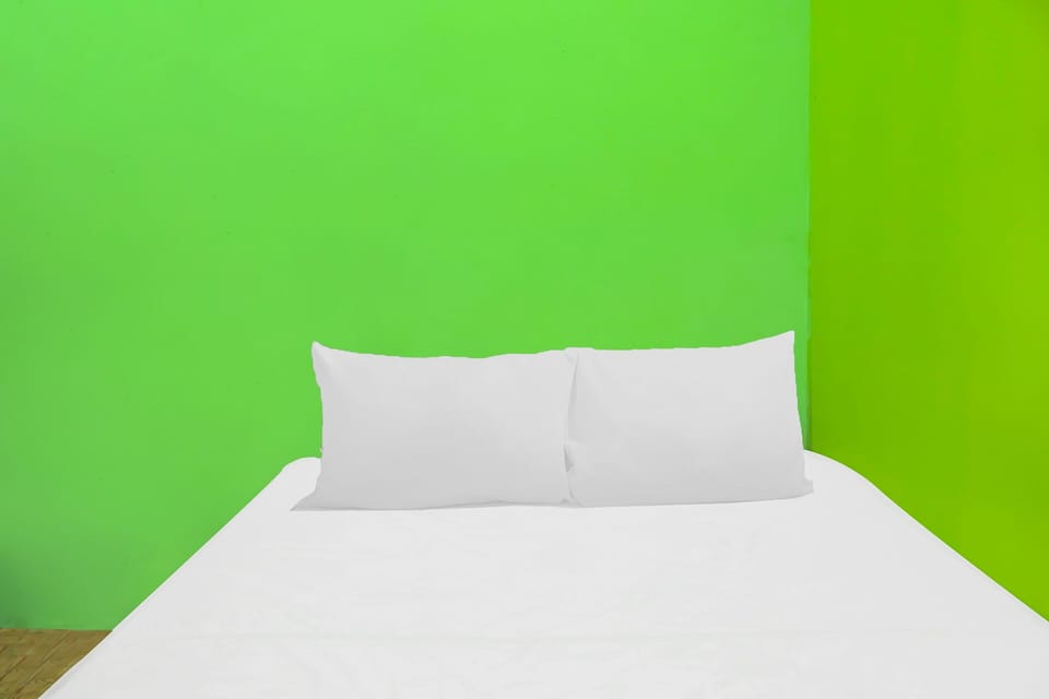 Economy Double Room | WiFi (free), bed sheets