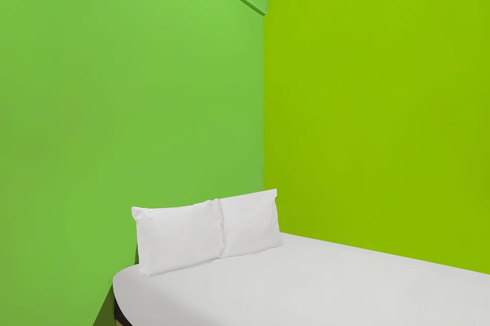 Economy Double Room | WiFi (free), bed sheets