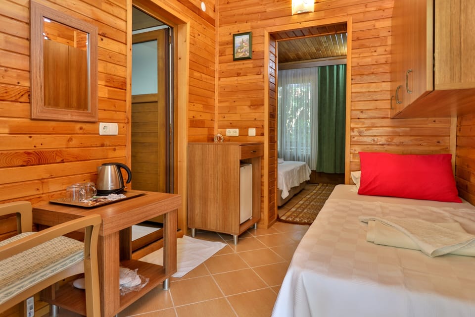 Triple Room | Premium bedding, minibar, desk, laptop workspace