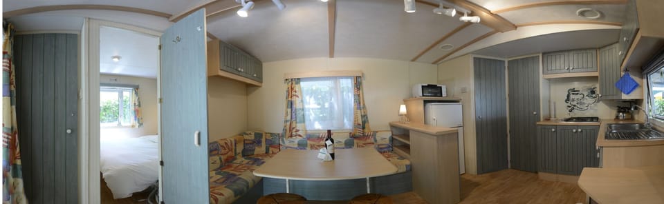 Standard Mobile Home | Living room | Table tennis