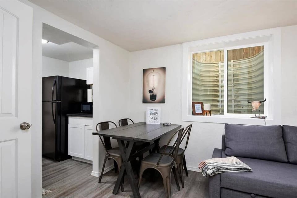 #StayinMyDistrict Twin Falls Spanish-Boho Getaway! #BookDirect #StayInMyDistrict