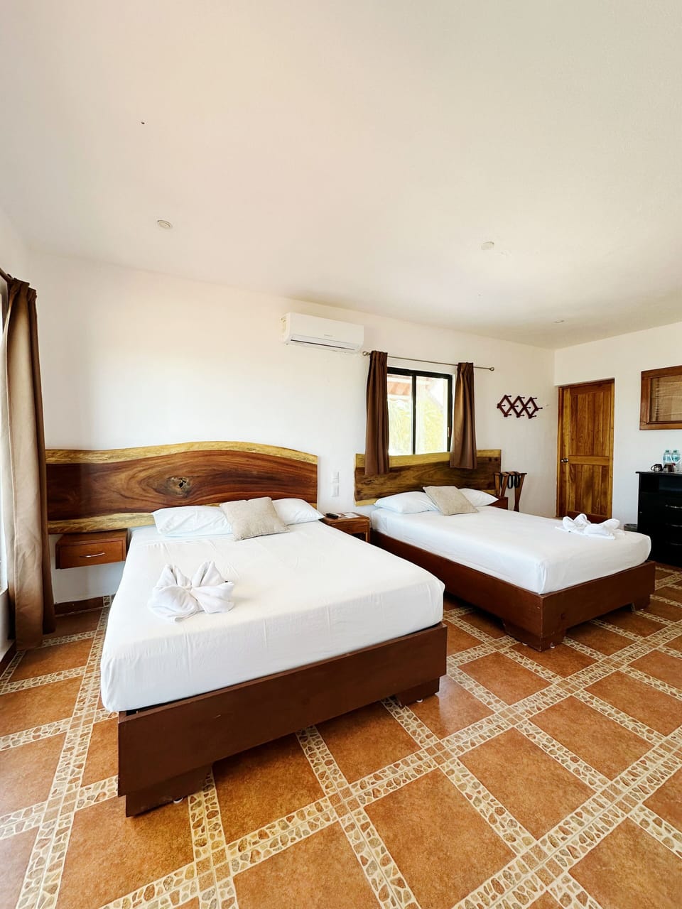 In-room safe, free WiFi, bed sheets
