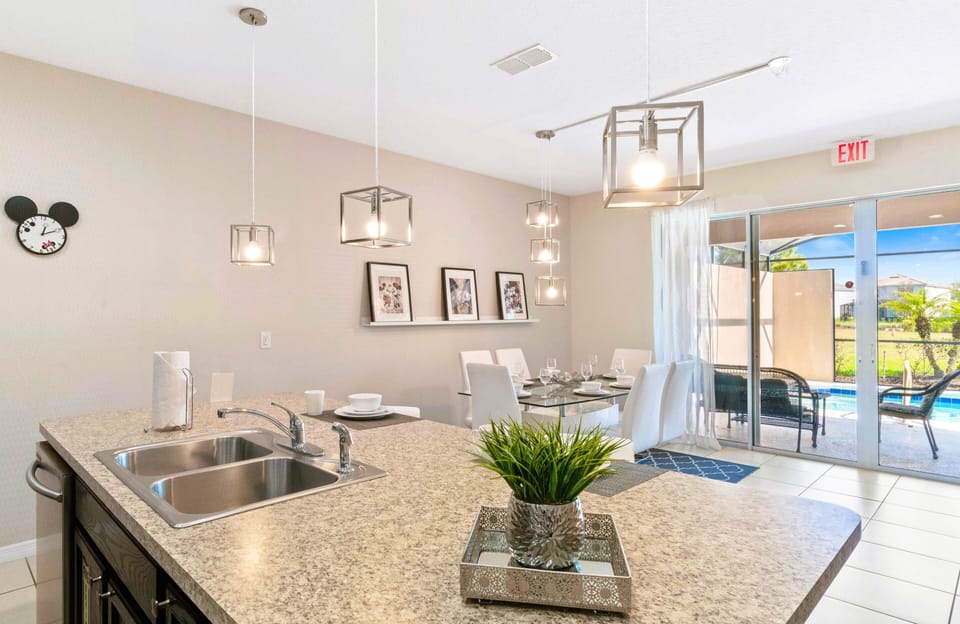 House (4 Bedrooms) | Property amenity