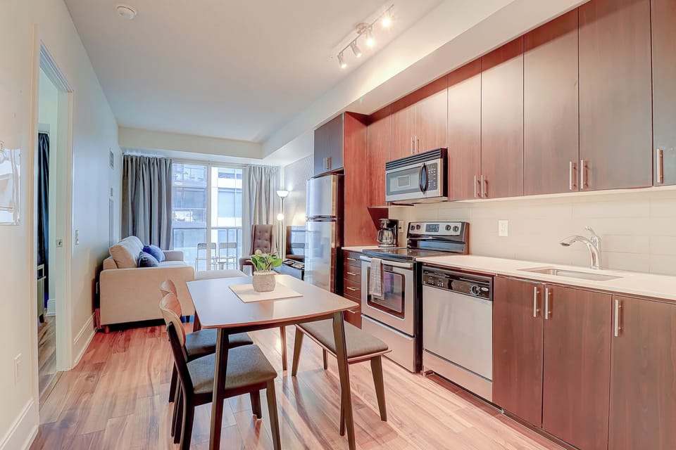 Comfort Apartment | Dining room