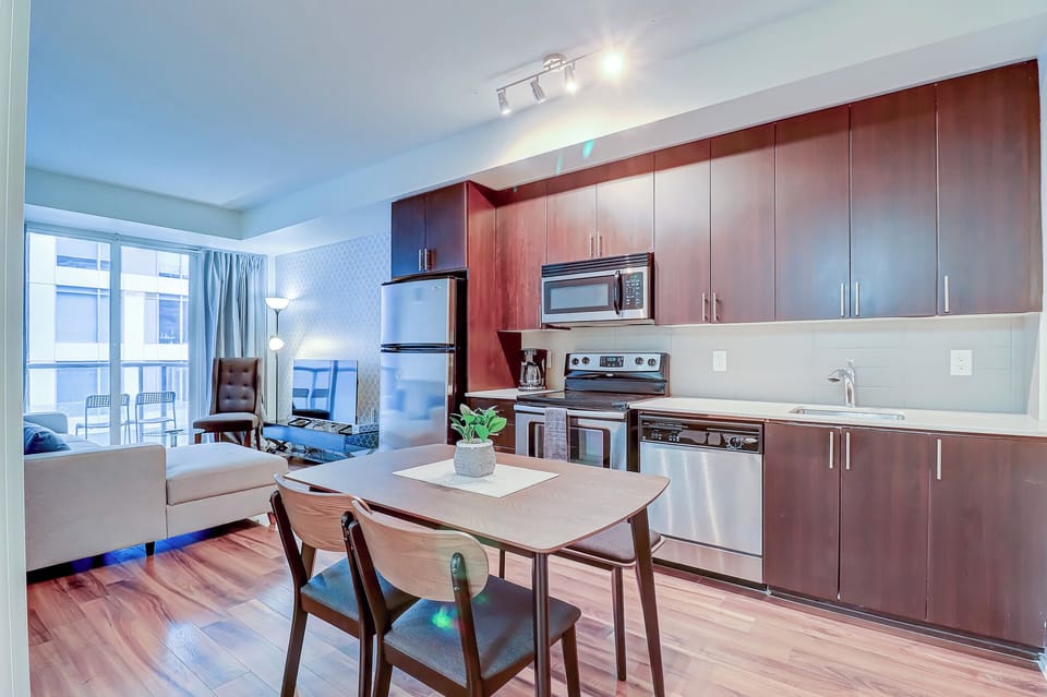 Comfort Apartment | Dining room