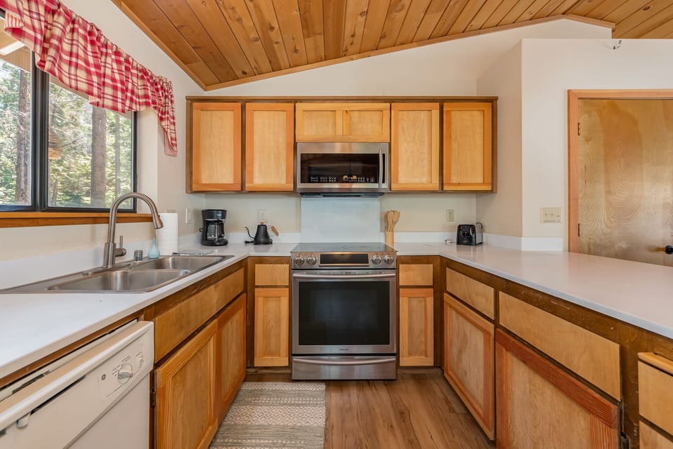 Kitchen 2