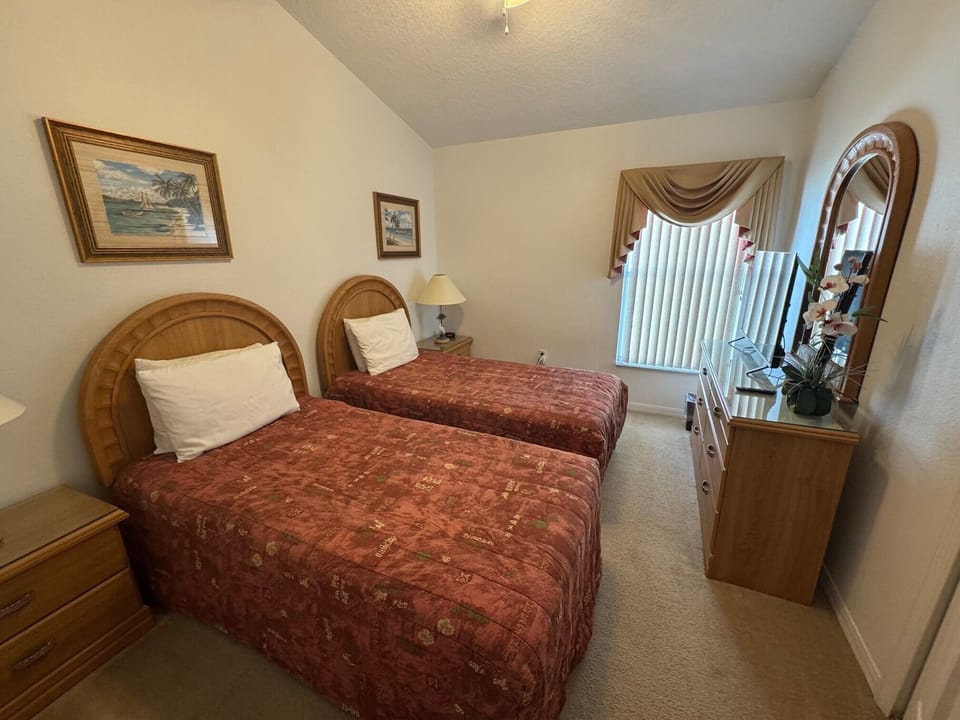Bedroom 3 - 2 twins
