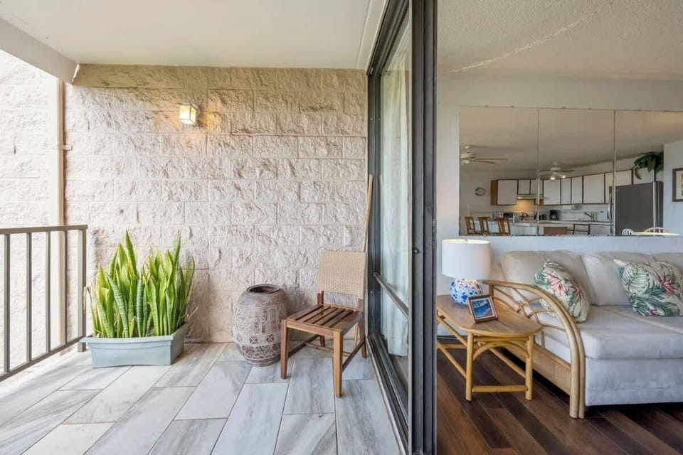 Indoor/Outdoor living at it's best