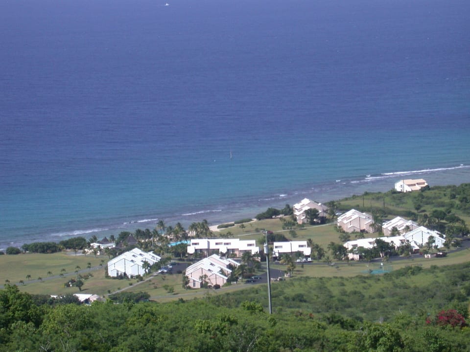 Gentle Winds, from the hills a private estate on the sea