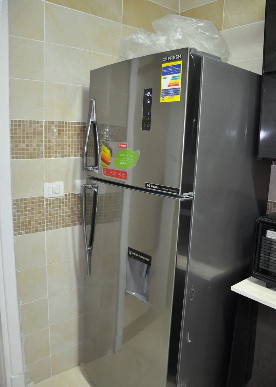 Comfort Apartment, 3 Bedrooms, Garden View | Private kitchen | Fridge, microwave, oven, stovetop