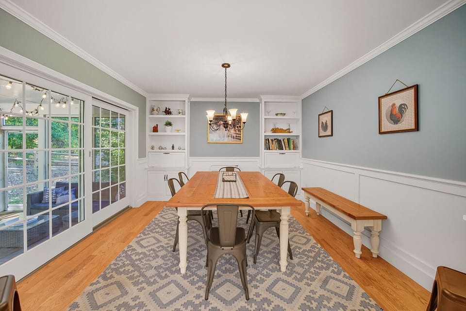 Dining Room w/ Doors to Screened Porch Dining Area 