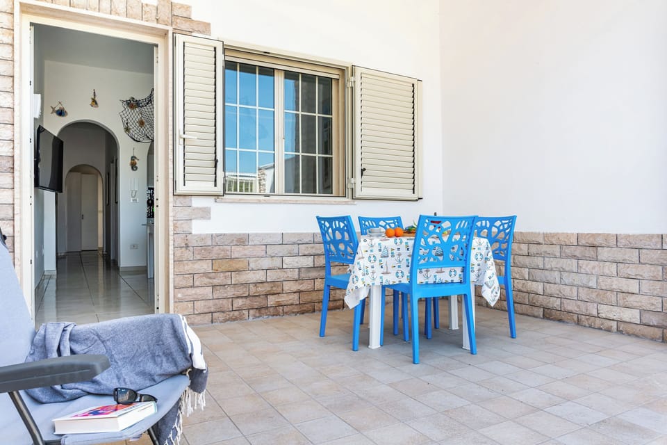 Family House, 2 Bedrooms, 2 Bathrooms (Casa Celeste 100m From Beach) | Outdoor dining