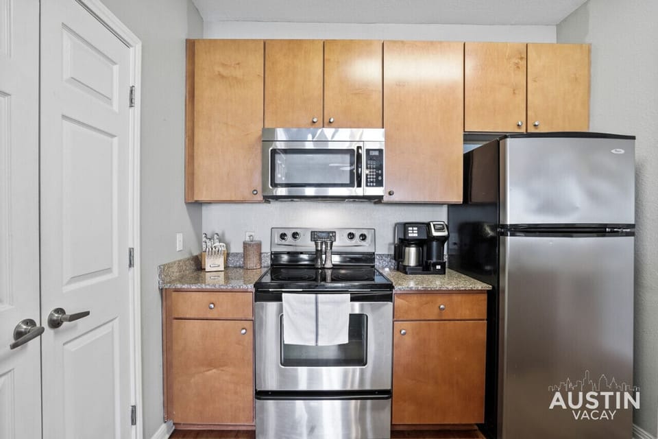 Fully equipped kitchen with all the essentials plus dishwasher