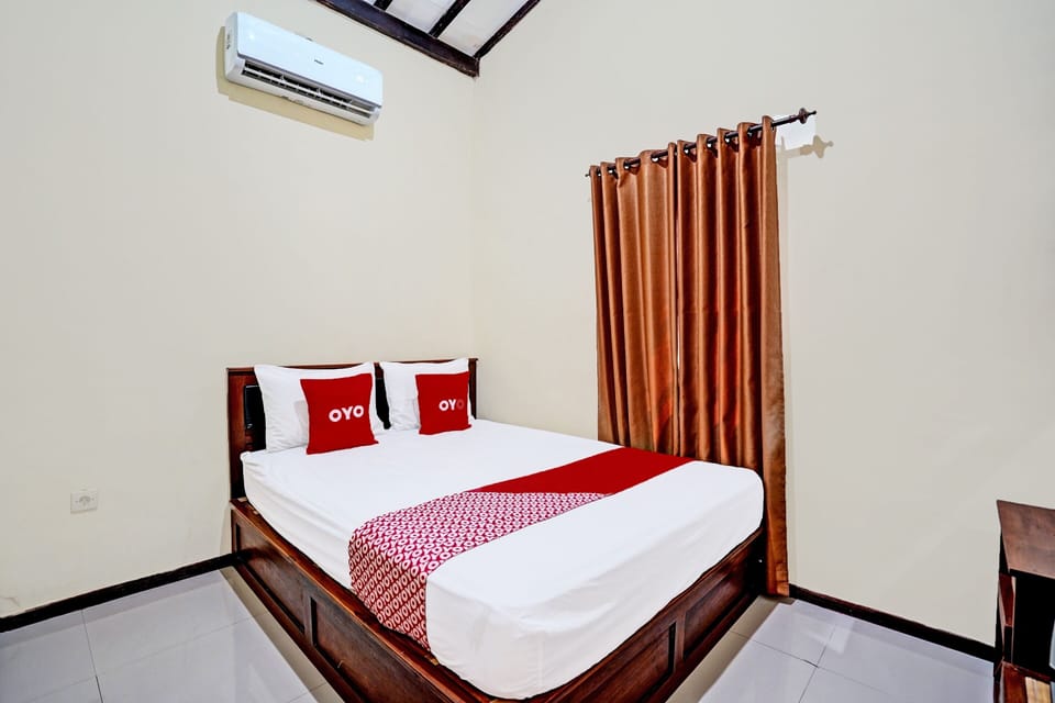 Deluxe Double Room | Desk, laptop workspace, free WiFi, bed sheets