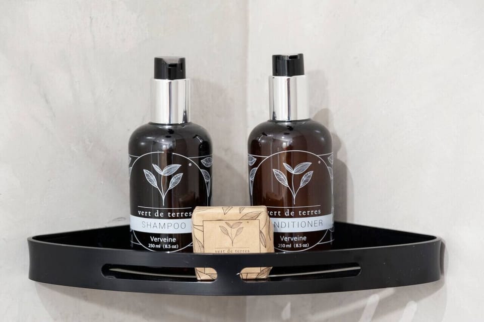 Bathroom amenities