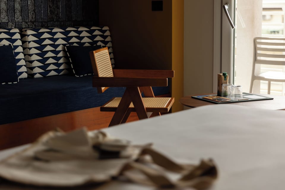 Junior Suite | Minibar, in-room safe, desk, WiFi (free)