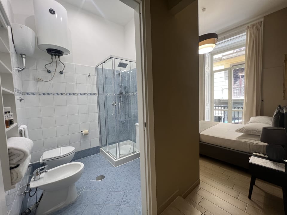 Superior Room | Bathroom | Hair dryer, bidet