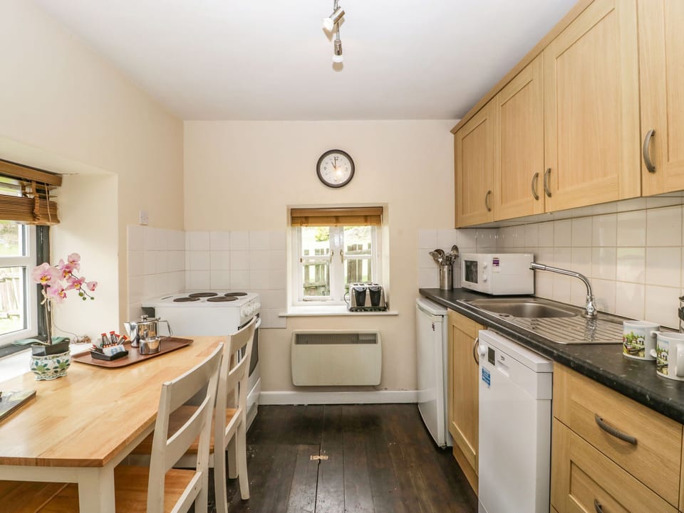 Fridge, dishwasher, electric kettle, toaster