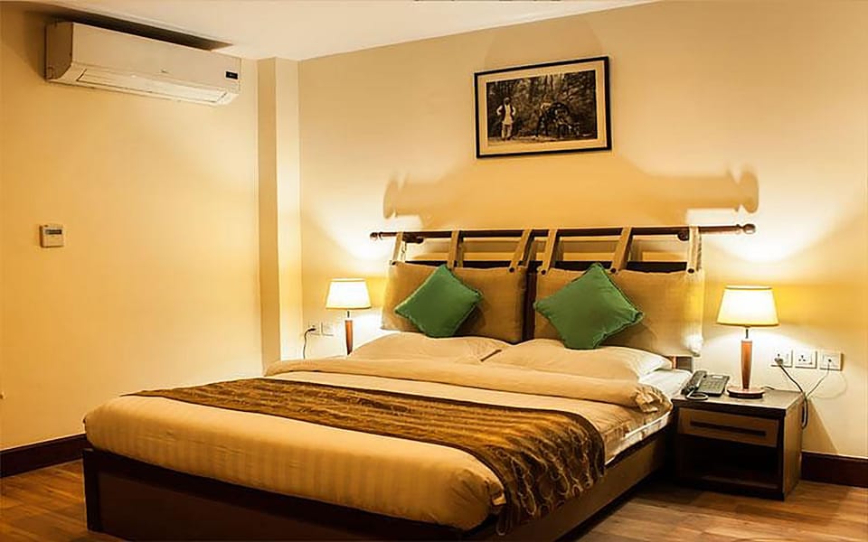 Egyptian cotton sheets, premium bedding, soundproofing, free WiFi