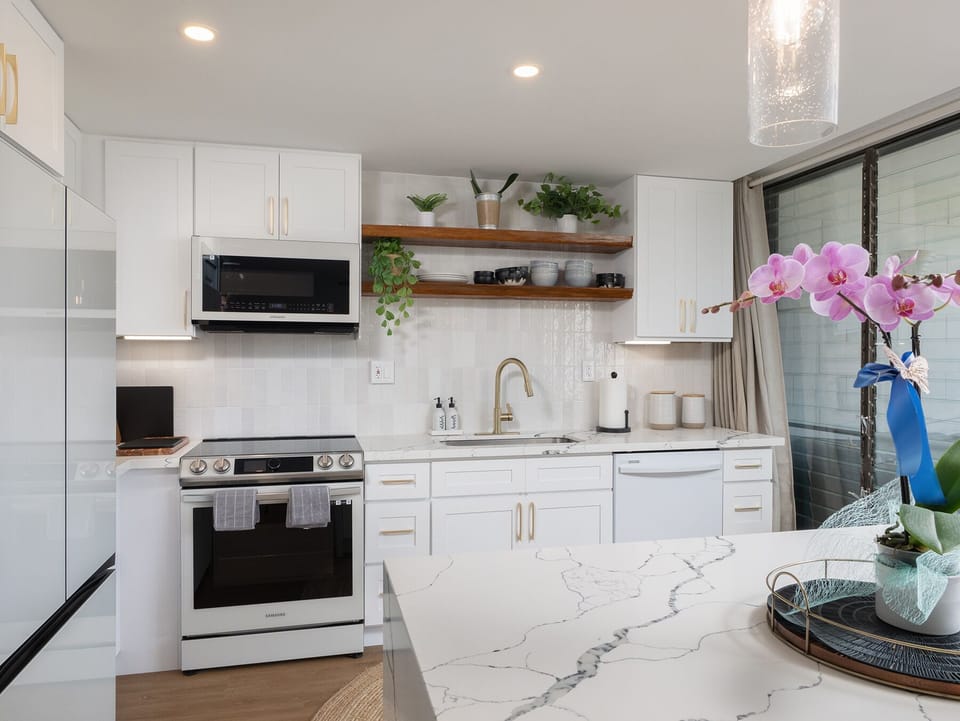 Appliances~ Cabinets & Counters Create a Pristine Chef Space