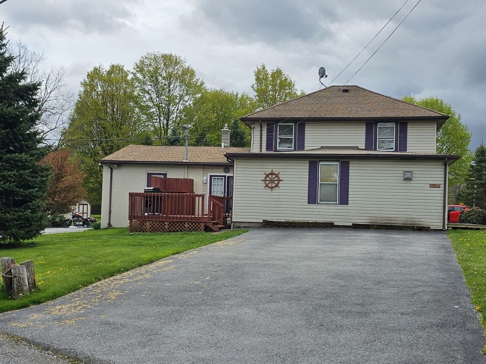 Main entrance and driveway
