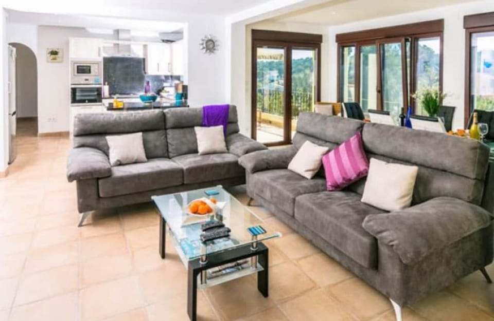 Villa El Barranco living area