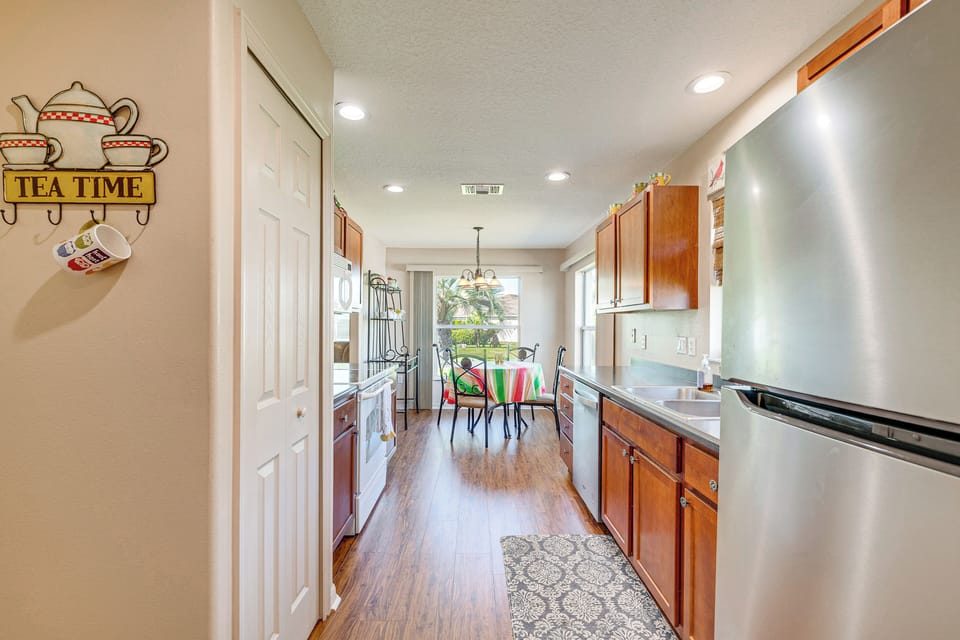 Kitchen | Cooking Basics | Coffee Maker | Trash Bags & Paper Towels