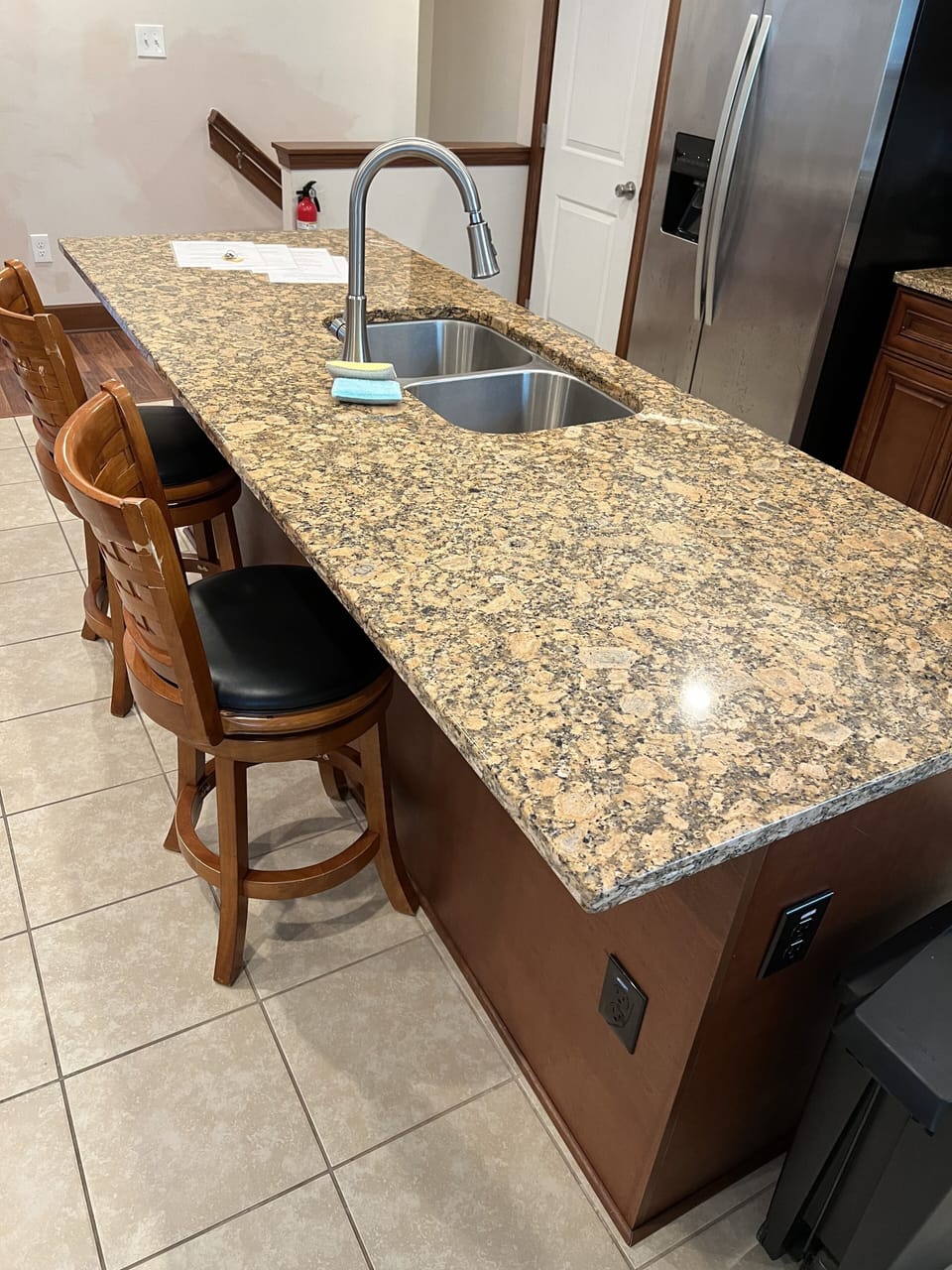 Furniture, Table, Tabletop, Indoors, Sink