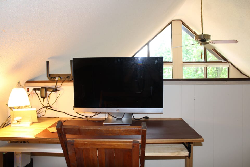 The upstairs office area at Simple Pleasures Retreat.