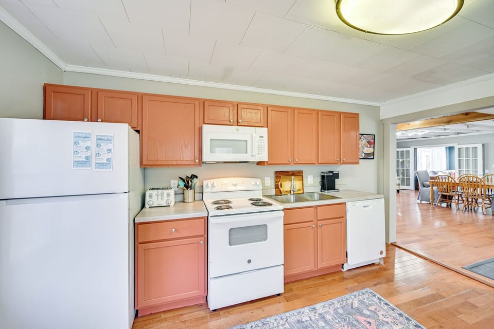 Kitchen | 1st Floor